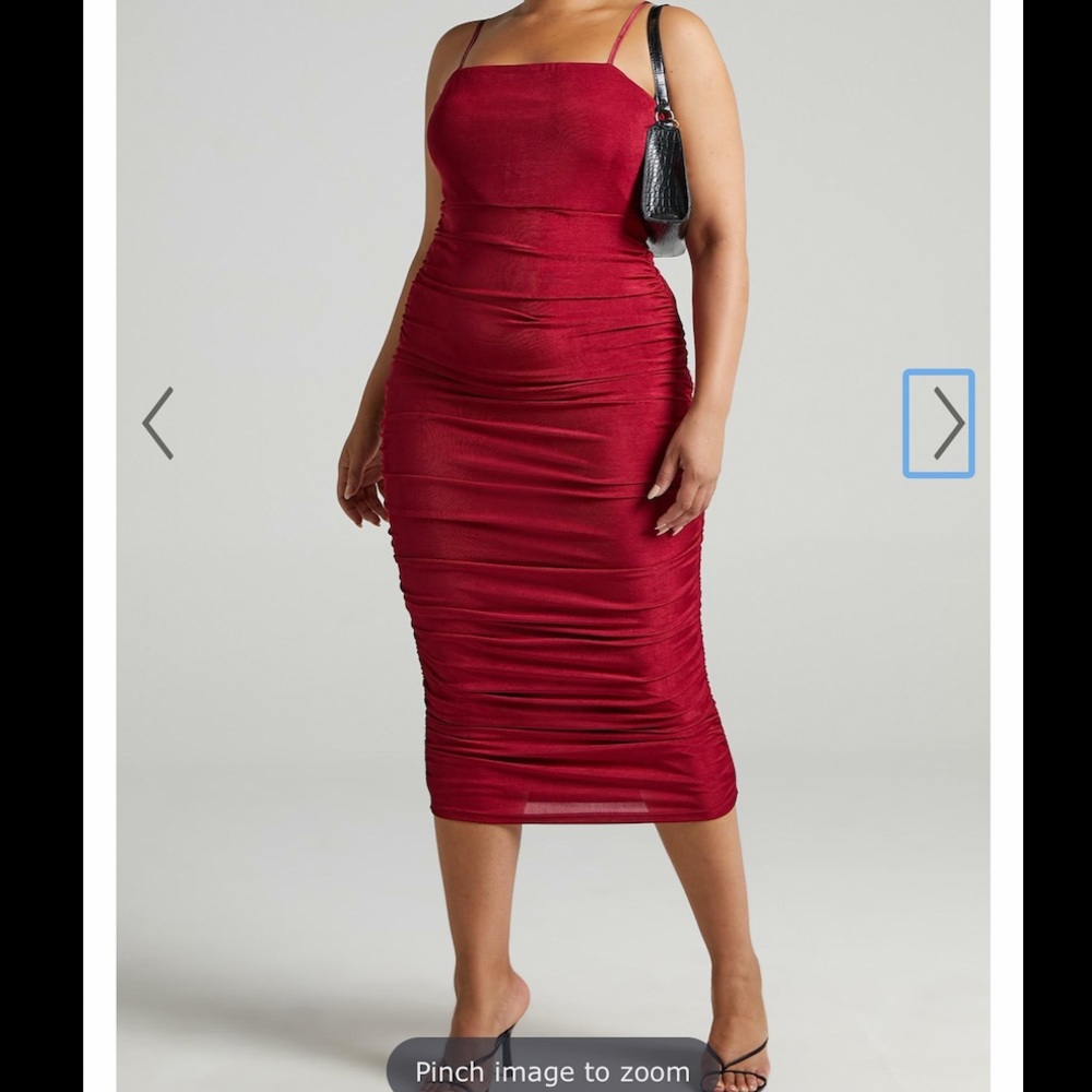 BODYCON MIDI DRESS IN WINE
